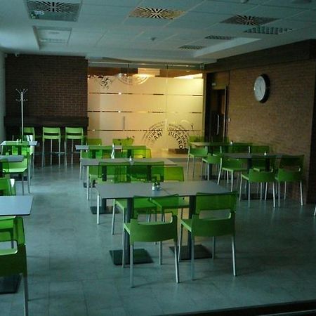 F - Team Hotel Liptovský Hrádok Kültér fotó
