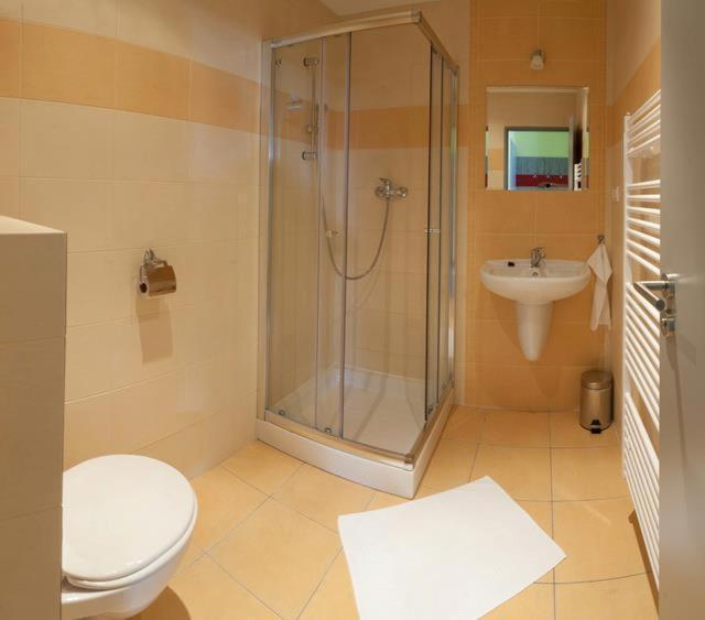 F - Team Hotel Liptovský Hrádok Szoba fotó